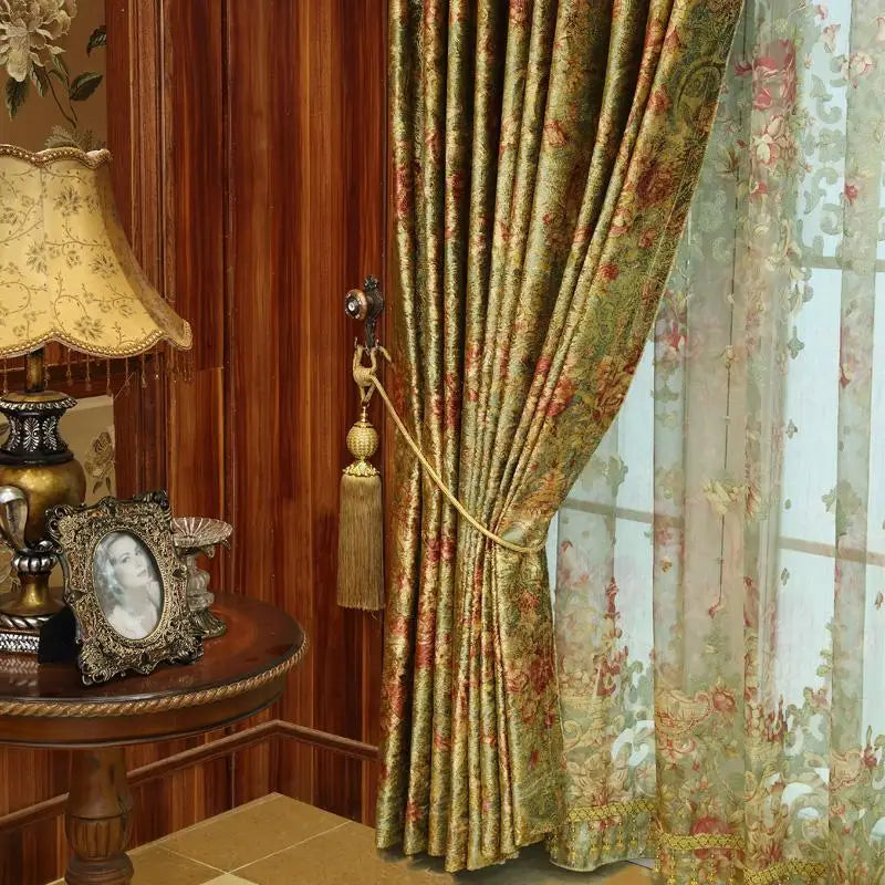 rideau floral transparent velours or rouge vert classique baroque