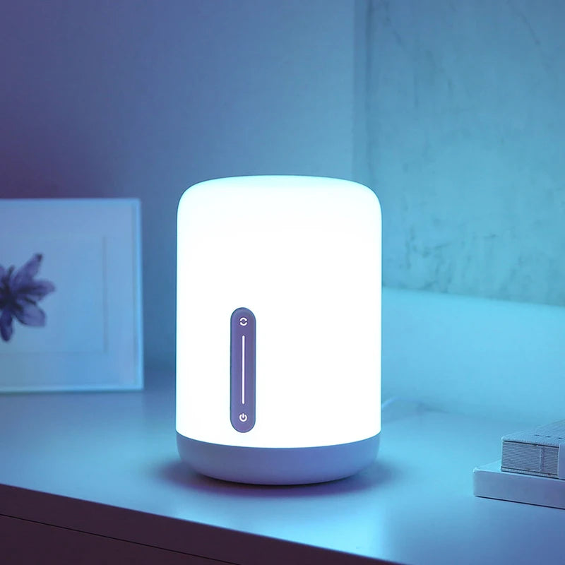 Lampe de chevet intelligente blanche connectée Wi-Fi