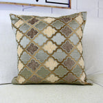 coussin carré moderne motif géométrique vert olive beige marron clair 45x45cm polyester chenille