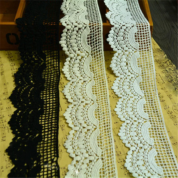 rubans dentelle fine motifs floraux noir beige blanc cassé classique élégant soluble l'eau écologique