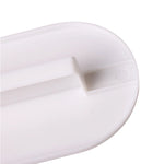 outils pâtisserie spatules blanc jaune plat lisse fondant décoration gâteau accessoire cuisine pratique moderne