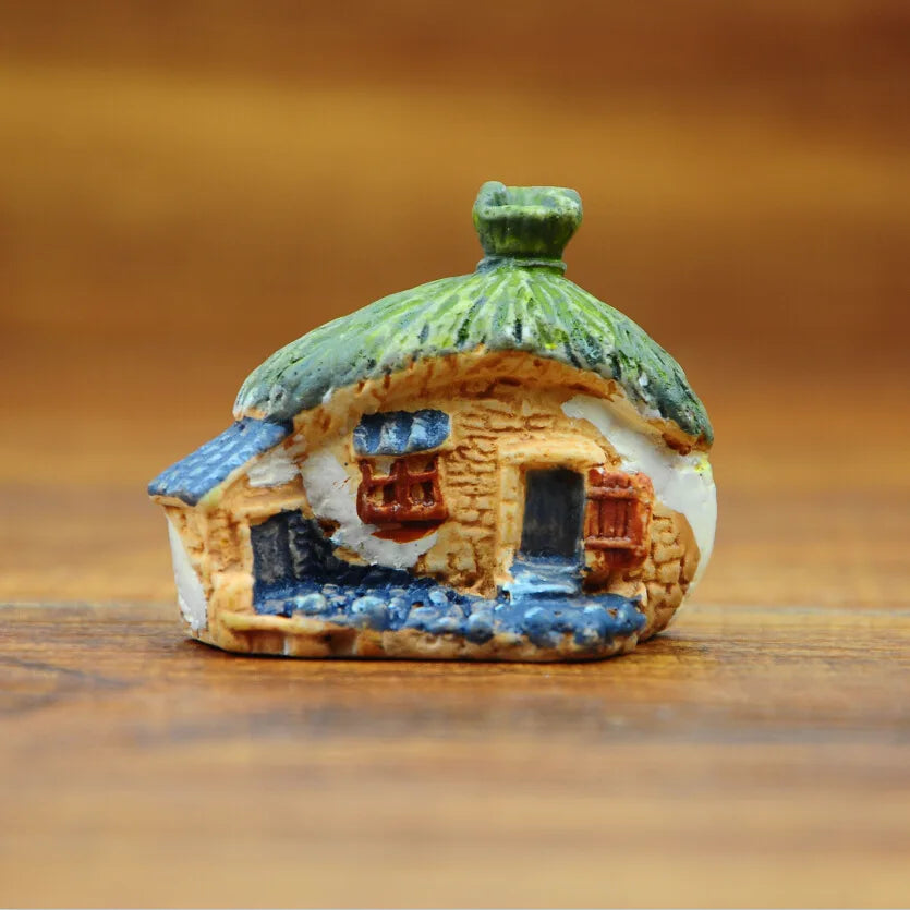 miniatures maison cottage décoration extérieure pierre chaume brique figurines animaux végétation rustique miniature