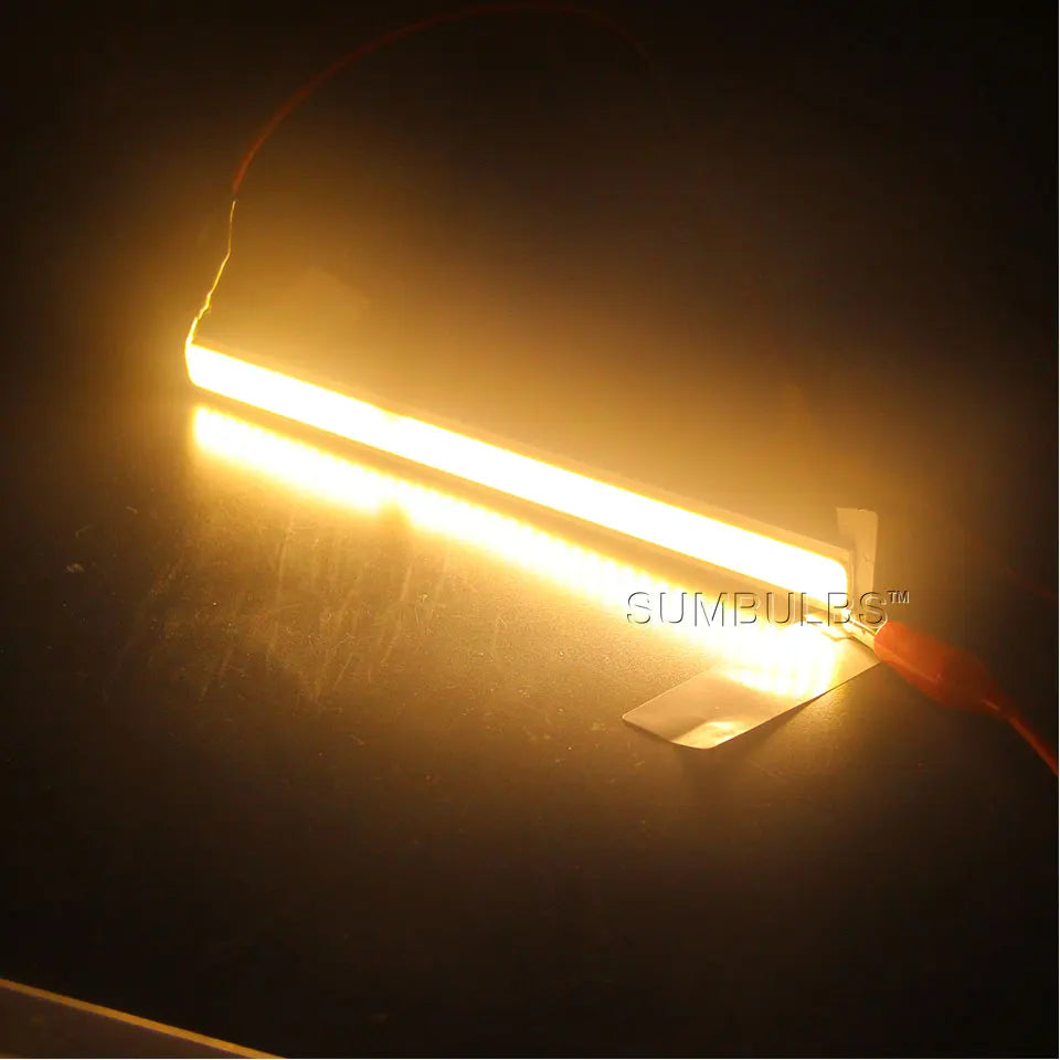 lampe led barre moderne blanc jaune 170mm adhésif 120° lumens 2000