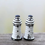 phare miniature résine pyramide blanc noir bleu rouge rayures horizontales artisanal decoratif porte fenetre