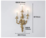 applique murale or décorative baroque quatre lumières fixée mur décoration florale classique