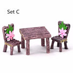 miniatures meubles rustiques table chaise figurines amour fleurs imitation bois texturé decoration chambre enfants