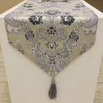 nappe table motif floral brodé chinois élégante coton durable decoration intérieure fêtes universelle