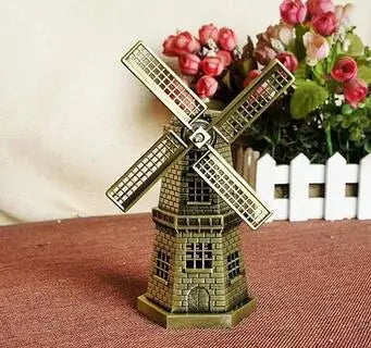moulin vent miniature marron vert gris vintage détaillé décoration maison ancien meubles rétro opaques