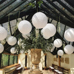 décoration mariage anniversaire fiançailles boules papier blanc modernes suspension festive