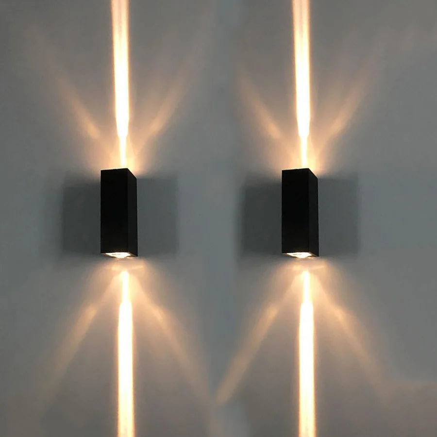Lampe de porche design aluminium noir vue de face
