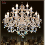 chandelier cristal argenté doré suspension luminaire baroque luxueux cristaux facettés transparentambiante chaleureuse