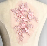 appliques textile brodées fleurs feuilles bleu marine rouge blanc roseclair mariage robemariage