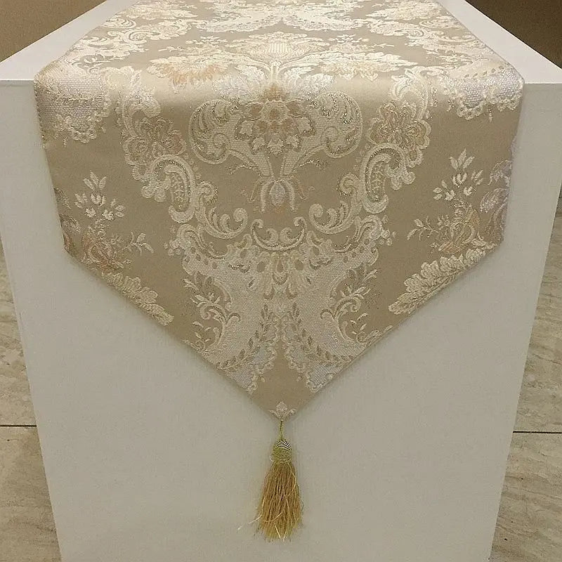 nappe table motif floral brodé chinois élégante coton durable decoration intérieure fêtes universelle