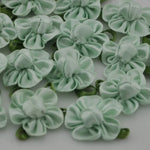 rubans satinés fleurs artificielles multicolores décor mariage roses uniques polyester