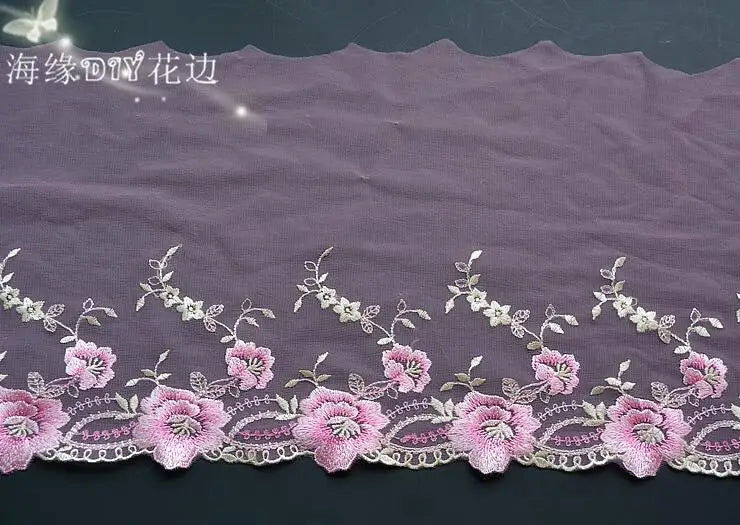 tissu décoratif violet rose broderie florale dentelle semi transparent élégant décoration mariage 20cm large