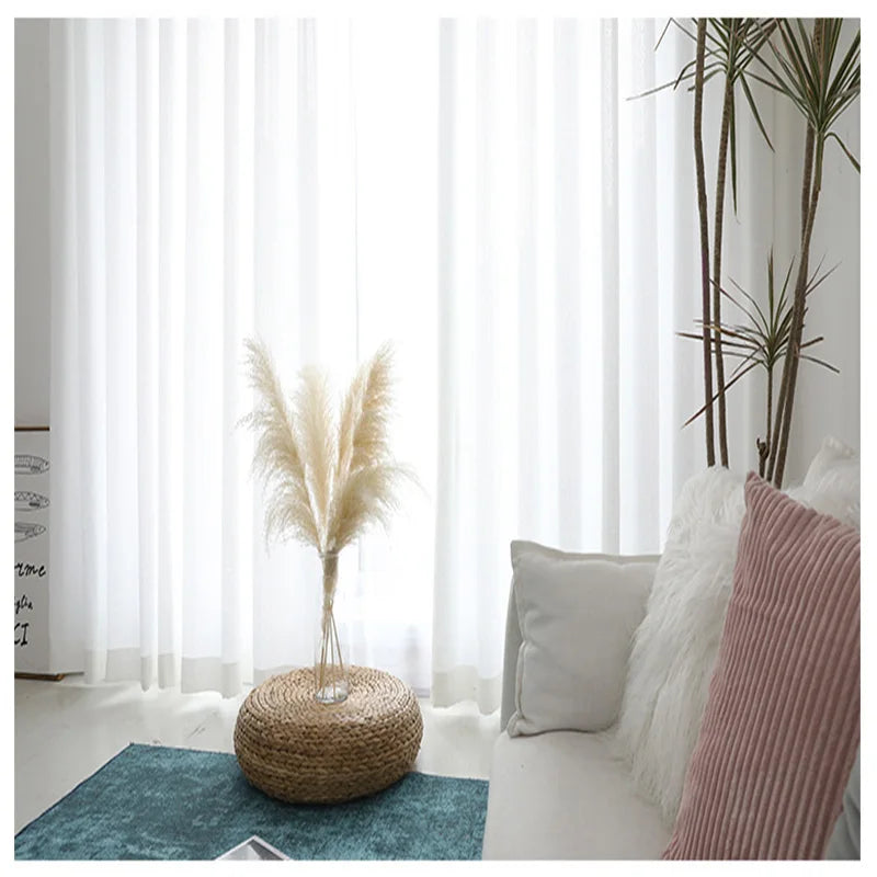 Effet translucide du voile blanc diffusant la lumière naturelle