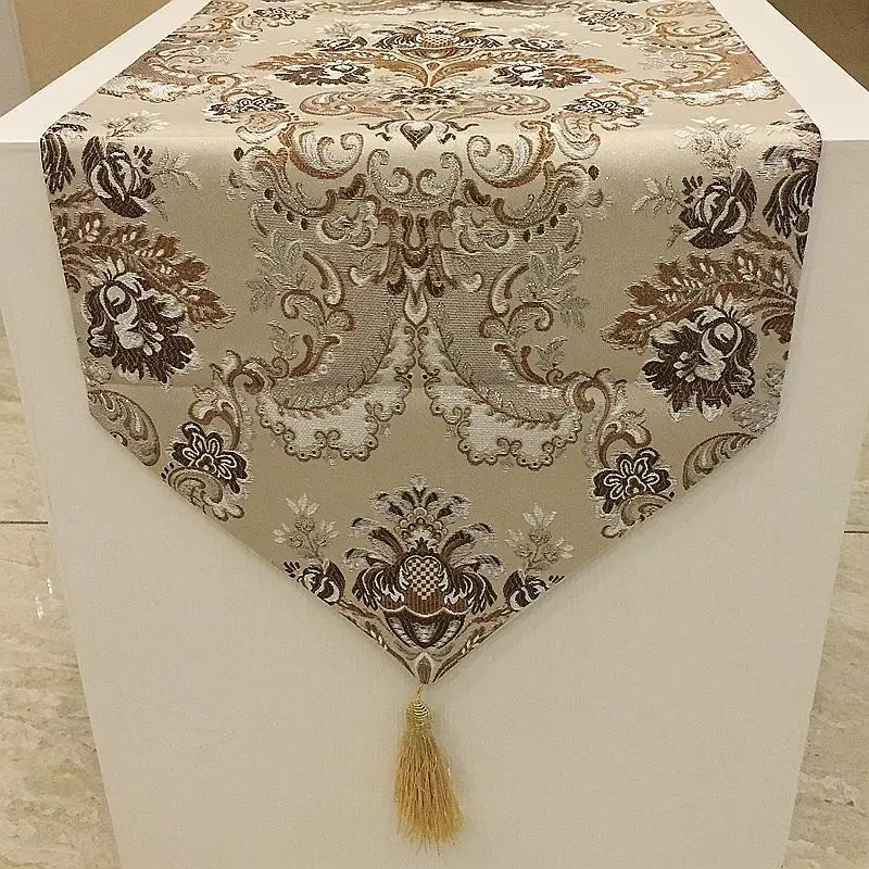nappe table motif floral brodé chinois élégante coton durable decoration intérieure fêtes universelle