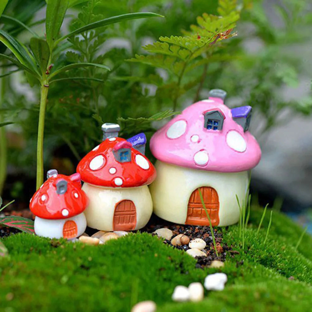 décoration miniature maison champignon résine rouge vert jaune rose fantaisie pastoralette porte fenêtre toit