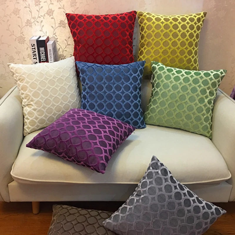 coussin carré velours motif cercles entrelacés rouge jaune vert bleu violet gris contemporain fixations