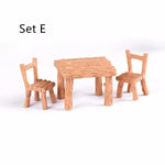 miniatures meubles rustiques table chaise figurines amour fleurs imitation bois texturé decoration chambre enfants