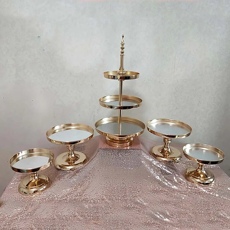 support gâteaux doré métal brillant respectueux environnement classique niveaux cupcakes mariage anniversaire joyeux stand