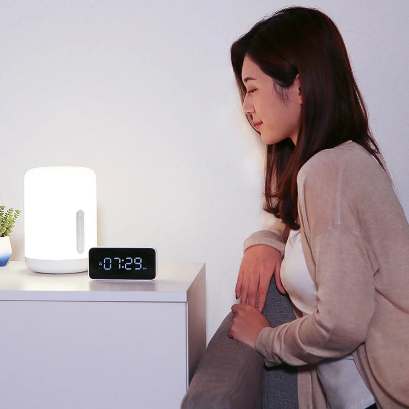 Lampe de chevet intelligente noire design moderne