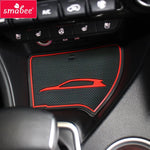 protections intérieur auto noir rouge adhésives texturées nid d'abeille sportives opalettes pieces decoratives