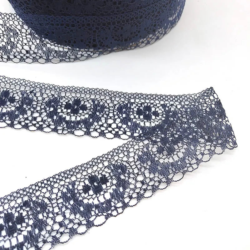 ruban dentelle noir motifs floraux texture fine classique 40mm 10mètres hautequalité écologique solubleaueau