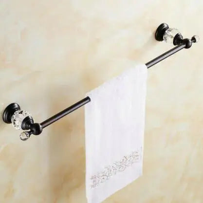 accessoires salle bain laiton noir cristal porte serviettes porte papier porte gobelets vaisselle