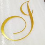 Décoration mariage lettre majuscule dorée