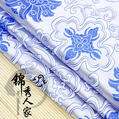 tissu brocart fleurs rouge noir ameublement rideau coussin damassé jacquard décoratif motif floral