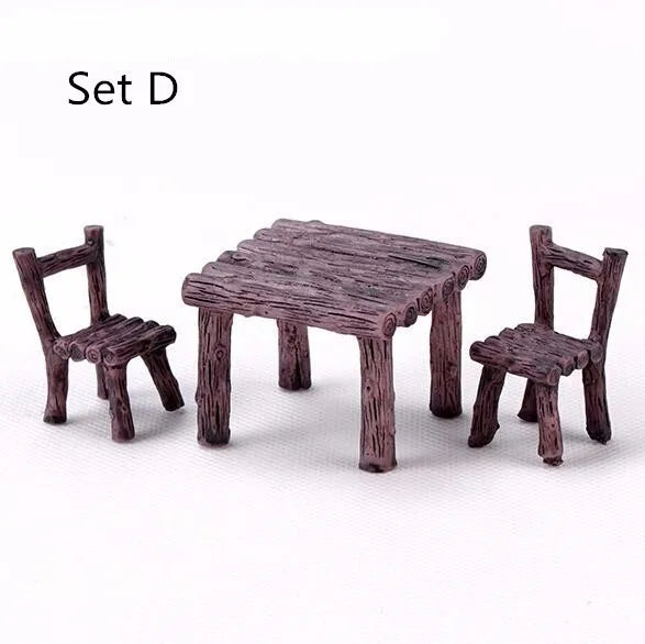 miniatures meubles rustiques table chaise figurines amour fleurs imitation bois texturé decoration chambre enfants