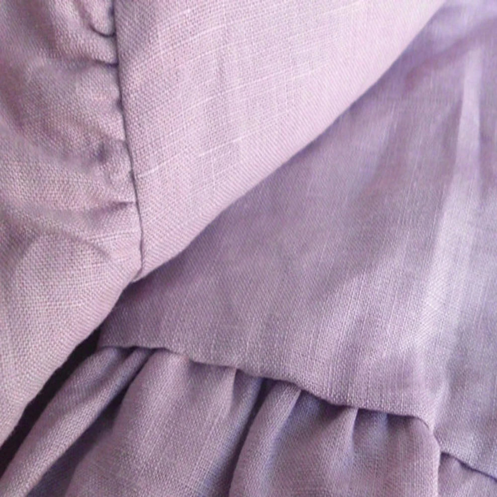 Housse de couette en lin dans une chambre décorée