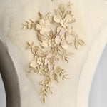 appliques textile brodées fleurs feuilles bleu marine rouge blanc roseclair mariage robemariage