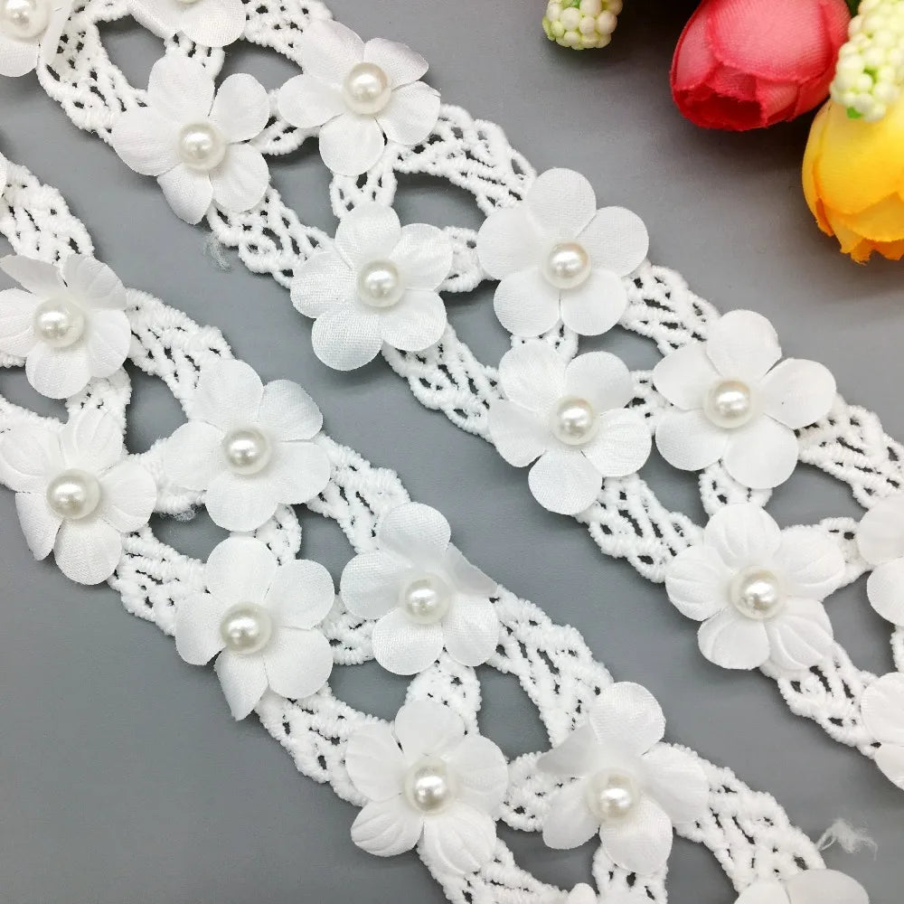 ruban dentelle fleurs blanches romantique mariage décoratif coton polyester large choix utilisation polyvalente création