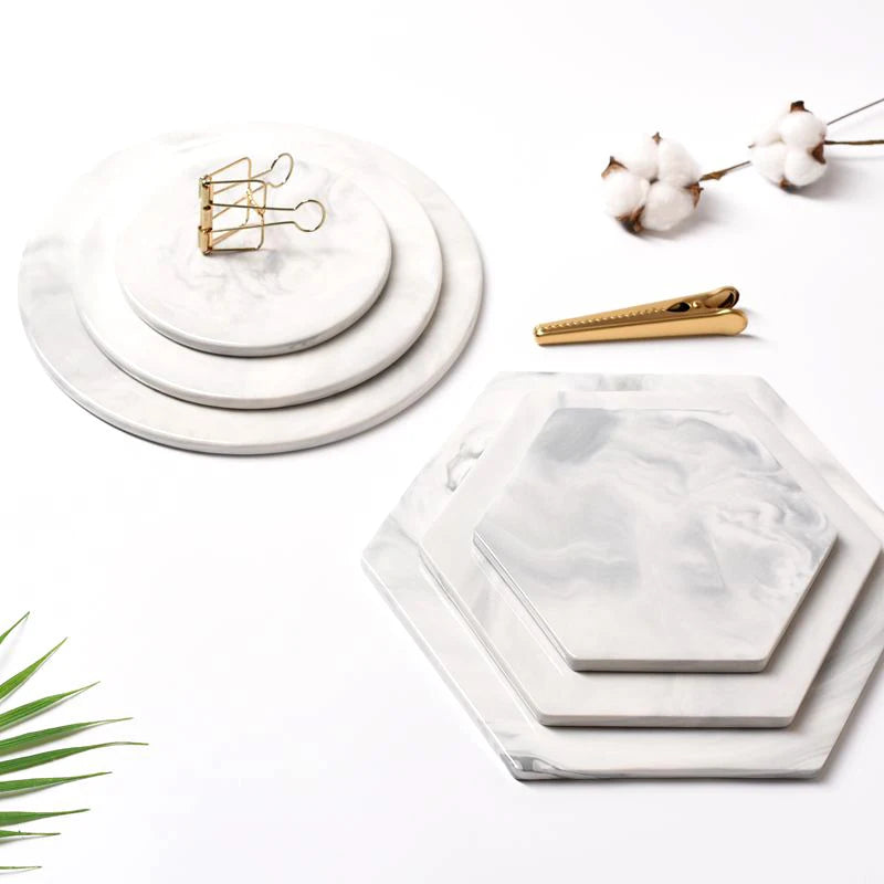 Déco plateau hexagonal vert pour apéritif élégant