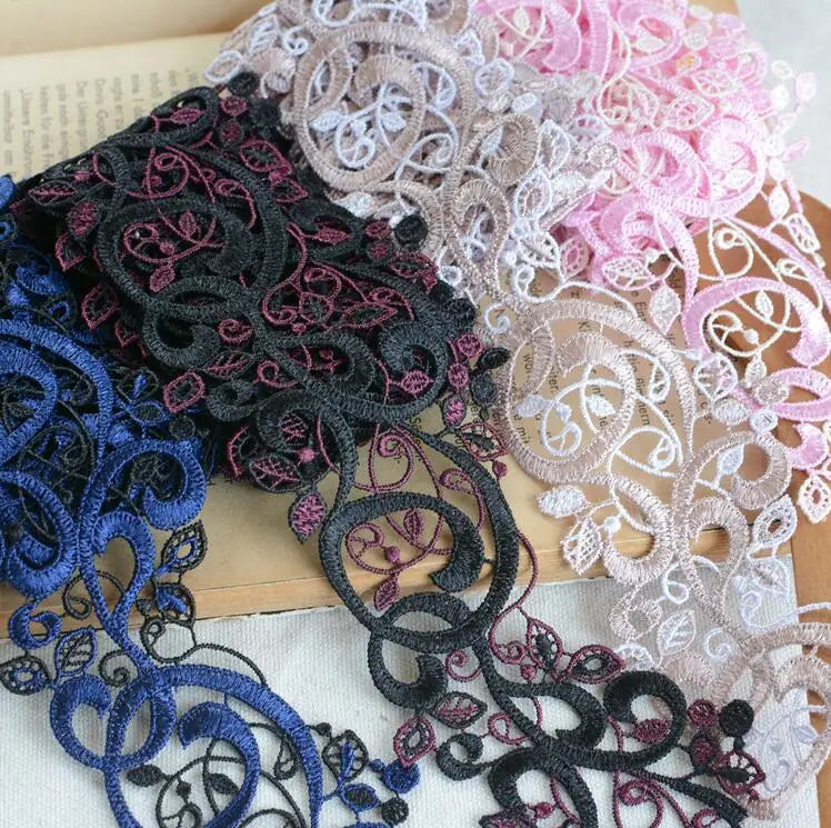 dentelle florale polyester 5cm large motif baroque transparent bleu rose vintage décoratif
