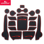 protections intérieur auto noir rouge adhésives texturées nid d'abeille sportives opalettes pieces decoratives