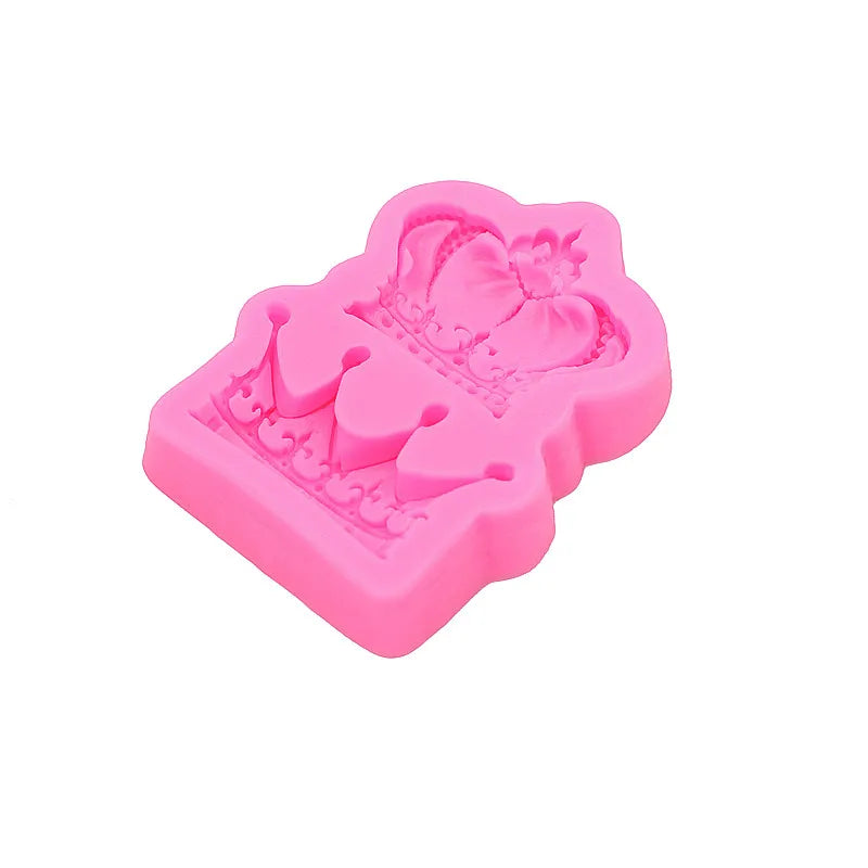 moule silicone fondant couronnes stylisées moderne pâte sucre chocolat decoration rose qualite environnement