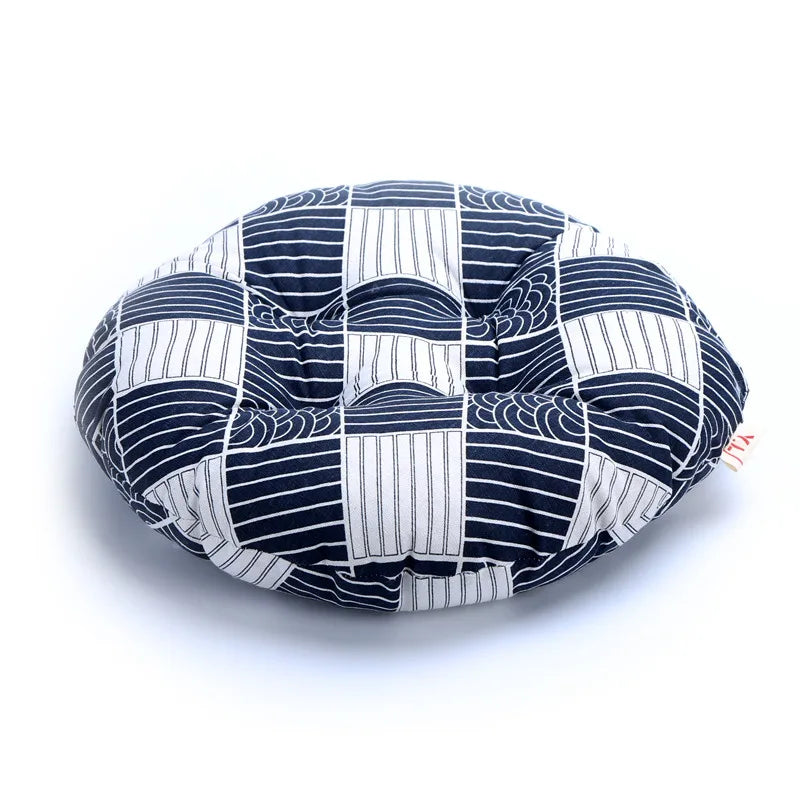 coussin sol rond bleu marine blanc motif patchwork moderne ethnique décoration voiture chaise sofa