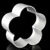 outils biscuits argentés forme cœur triangle moderne aluminium