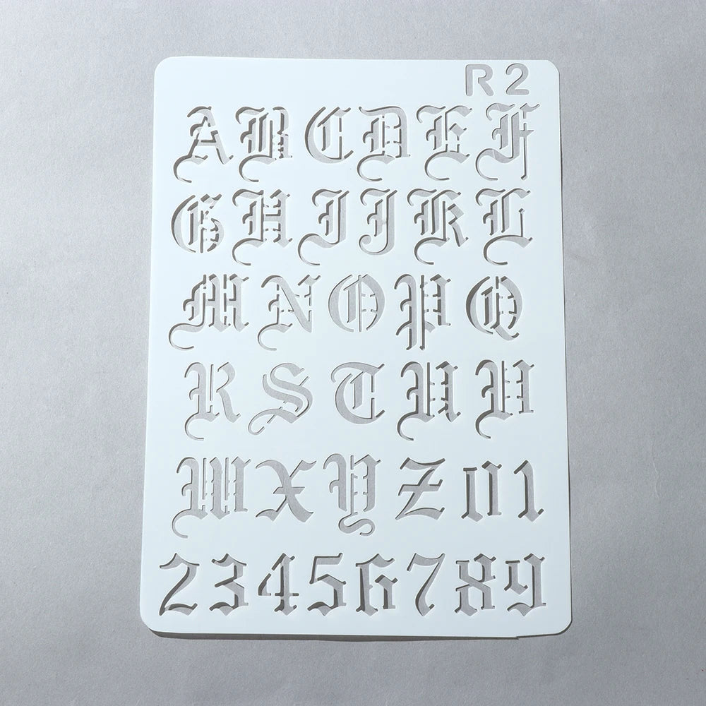 gabarits lettres gothiques adhésifs peinture murale stencil alphabet wall painting embossing opaque deco album