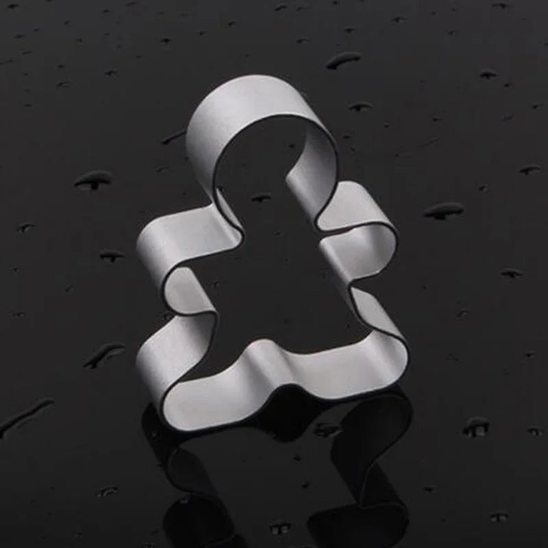 outils biscuits argentés forme cœur triangle moderne aluminium