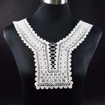 dentelle fine blanche fleurs motifs géométriques broderie opacité tissu polyester couture robe chemisier decoration