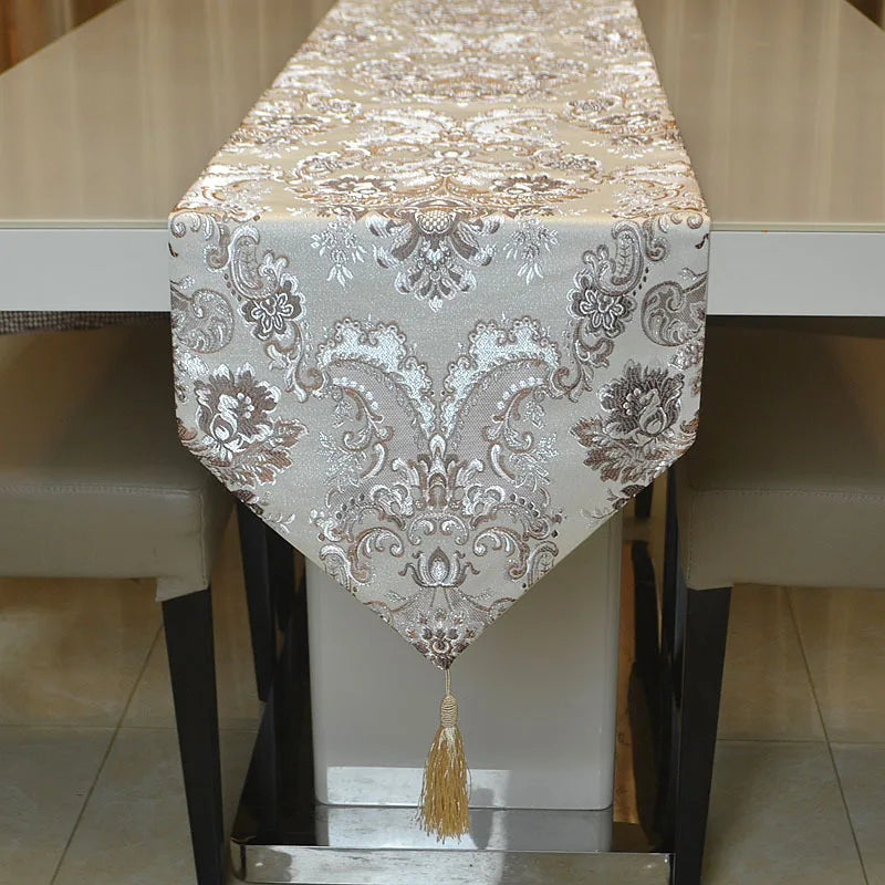 nappe table motif floral brodé chinois élégante coton durable decoration intérieure fêtes universelle