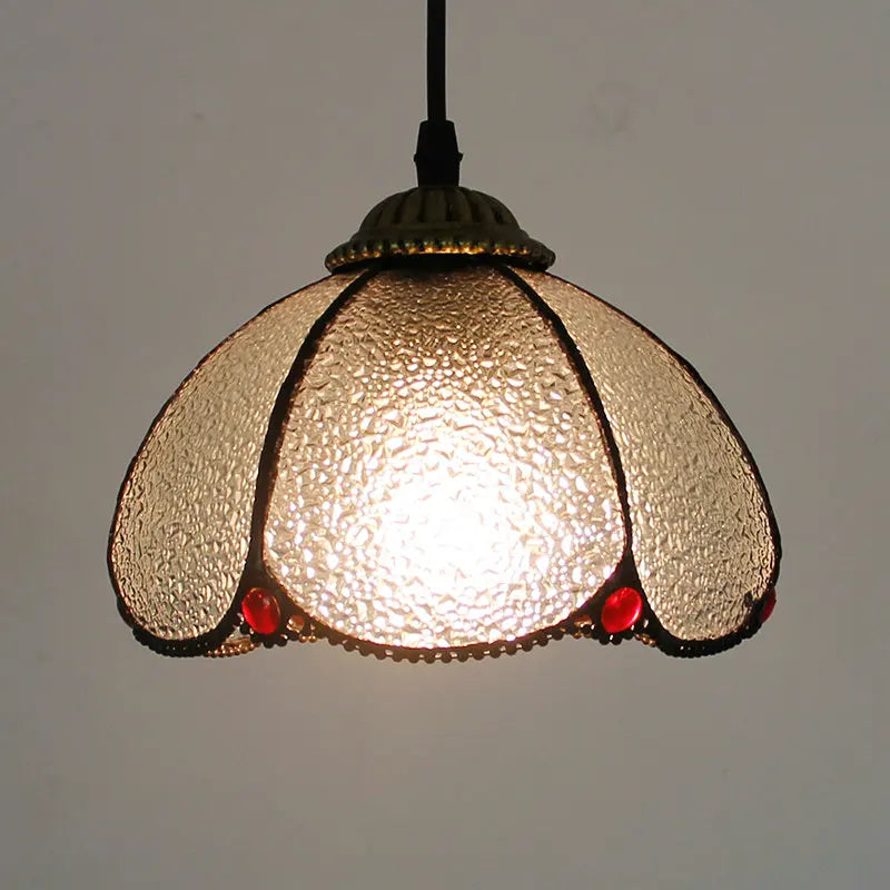 lampe suspendue tiffany verre teinté motifs floraux géométriques multicolore jaune rouge bleu salon chambre
