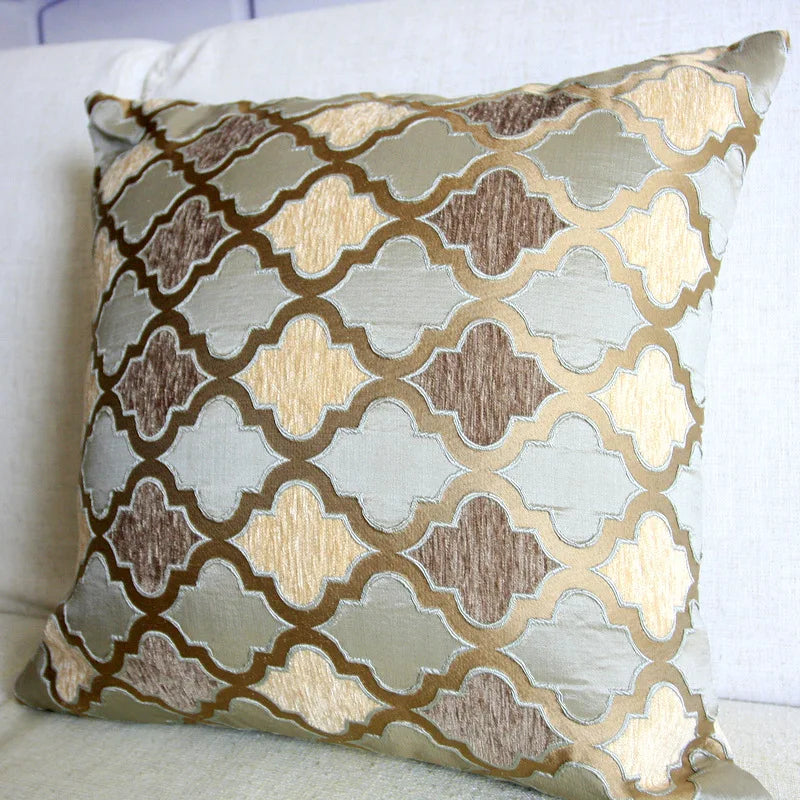 coussin carré moderne motif géométrique vert olive beige marron clair 45x45cm polyester chenille