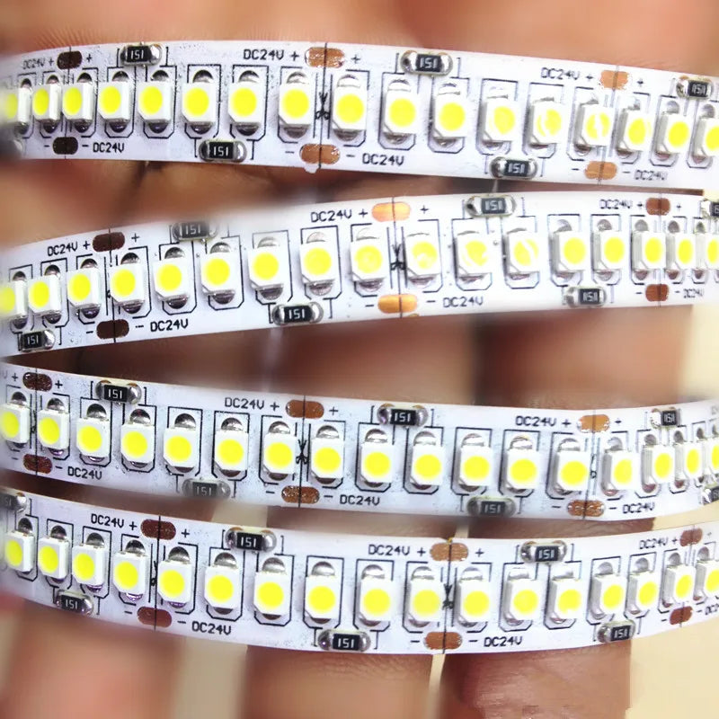 ruban led blanc moderne 24v smd 6500k 240led 5m non waterproof ip20