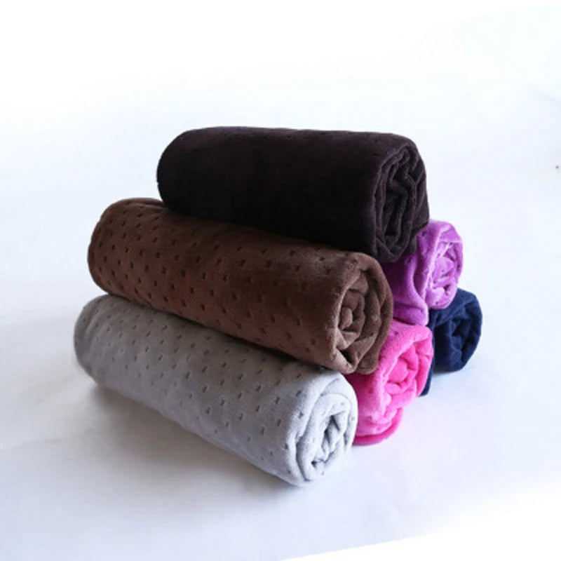 serviette micro perforée moderne blanc marron violet gris polyester respectueux environnement Jacquard