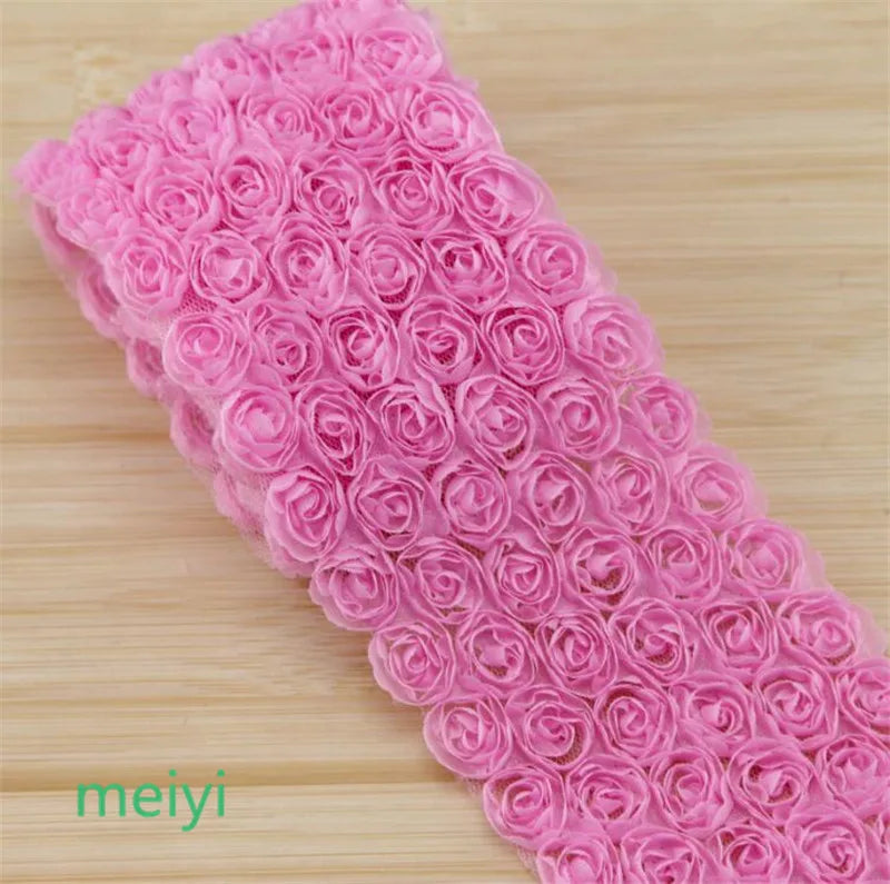 ruban decoratif dentelle roses relief largeur 9cm mariage decoration romantique couleur rose violet beige